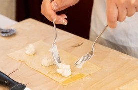 3 in 1 Cooking Class near Navona: Fettuccine, Ravioli & Tiramisu